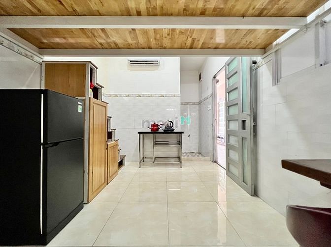 Hình ảnh Gác lửng gần Âu Cơ, 5p đi đh Văn Hiến