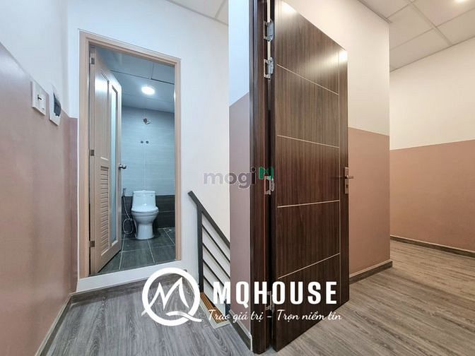Hình ảnh Nhà Nguyên Căn 2PN - 2WC 80m2 Gần Vạn Hạnh Mall Quận 10