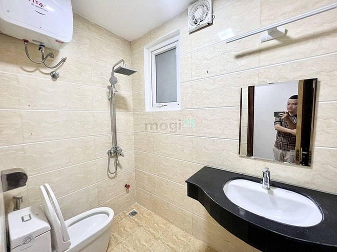 Hình ảnh Studio Full Nội Thất Ngay Ngã Tư Hàng Xanh