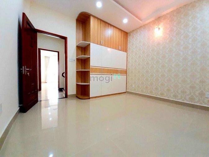 Hình ảnh Nhà phố siêu đẹp Khu Dân cư Đông Đúc.