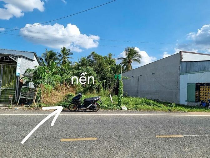 Hình ảnh bán nền đẹp mặt tiền Nguyễn Chí Thanh thổ cư đặc