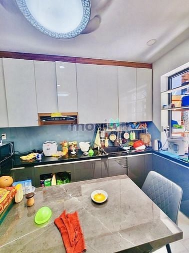 Hình ảnh Khu Vip sát Lê Văn Quới Bình Tân 80m2 4 tầng nhỉnh 5 tỷ.