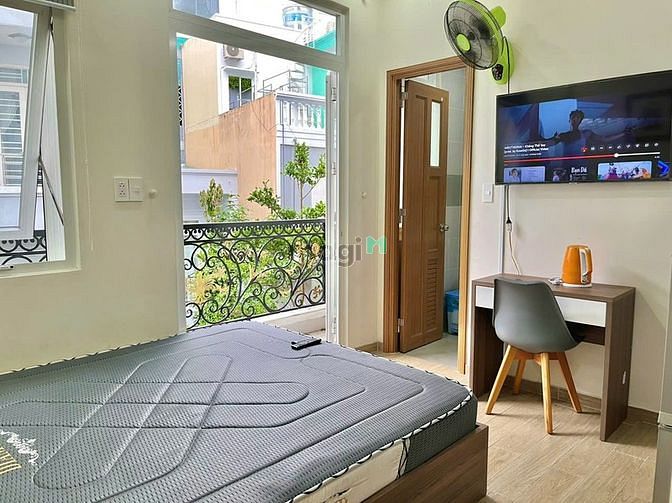 Hình ảnh CHDV ntcb có ban công cửa sổ khu sân bay Quận Tân Bình