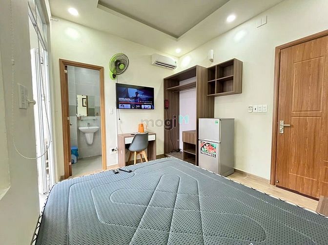 Hình ảnh CHDV ntcb có ban công cửa sổ khu sân bay Quận Tân Bình