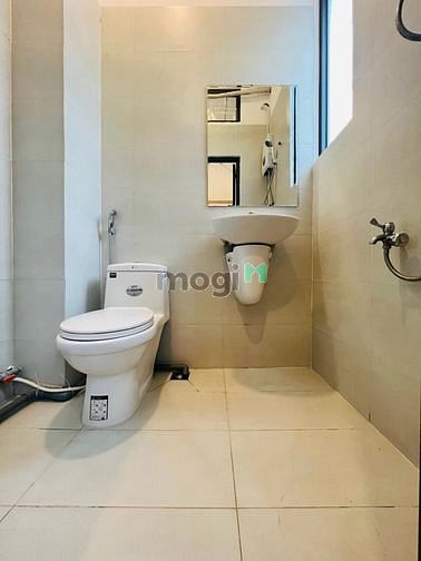 Hình ảnh Căn Hộ Ban Công Ngay Đường Lớn Phạm Văn Đồng Gần Văn Lang cs3