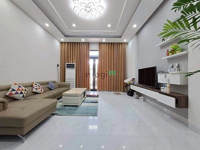 Hình ảnh Cho thuê nhà 4 tầng mặt tiền gần Hồ Nghinh gồm 6PN ( gần biển Phạm Văn