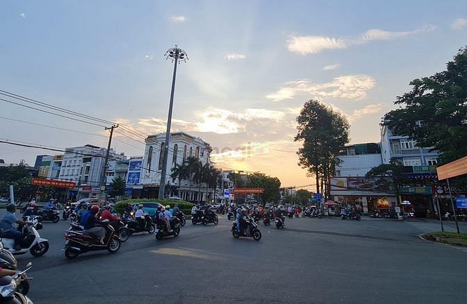 Hình ảnh Bán đất biệt thự mặt tiền đường số 12a gần nhà thờ Phaolo