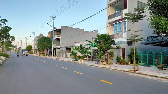 Hình ảnh Bán lô đất 100m2 đường 10m5 Lê Quảng Chí, Hòa Xuân, Đà Nẵng Giá 5.7 Tỉ