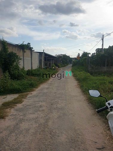 Hình ảnh Bán gấp 1000m2 đất sau lưng chợ Phước Thạnh giá 950tr