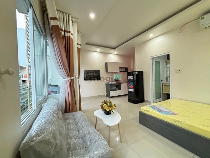 Hình ảnh Cho thuê phòng đường 3/2 đối diện nhà hát Hoà Bình- Cao Thắng-Ban công