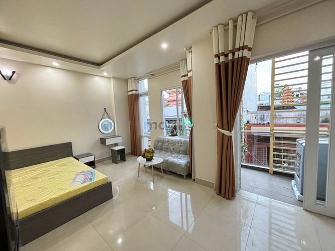 Hình ảnh Cho thuê phòng đường 3/2 đối diện nhà hát Hoà Bình- Cao Thắng-Ban công