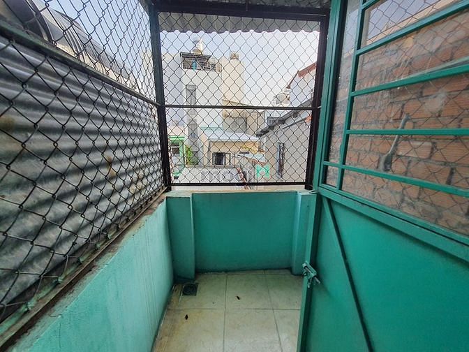 Hình ảnh 6tr/th - 3PN 2wc: Hẻm  76 Tôn Thất Thuyết,  P16, Q4