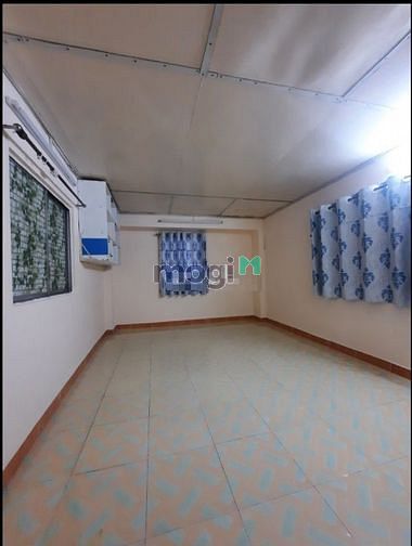 Hình ảnh 4x18m, 4 tầng, 4PN, 4WC. HXH đường 3/2, P12, Q10.