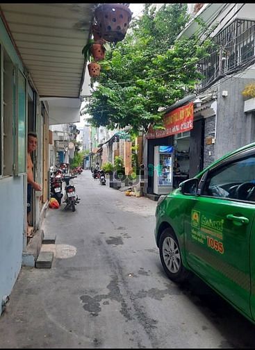 Hình ảnh 4x18m, 4 tầng, 4PN, 4WC. HXH đường 3/2, P12, Q10.
