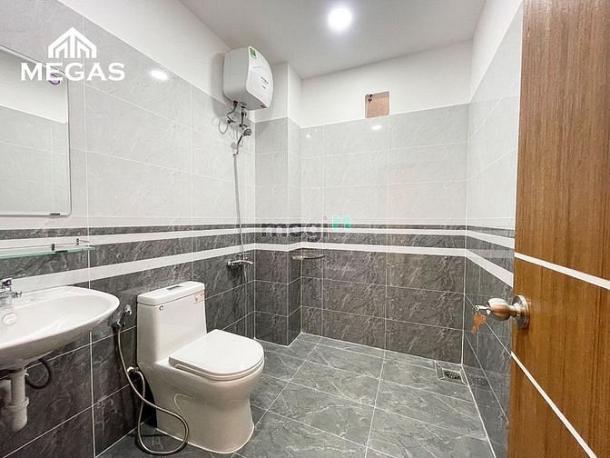 Hình ảnh Phòng trọ giá rẻ - Đầy đủ nội thất-Giáp Q1 - Phan Văn Hân
