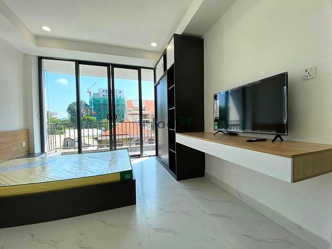 Hình ảnh Căn 1PN rộng 40m2- bancon thoáng mát- gần cầu ông lãnh