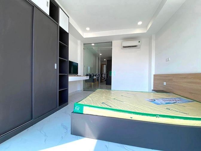 Hình ảnh Căn 1PN rộng 40m2- bancon thoáng mát- gần cầu ông lãnh