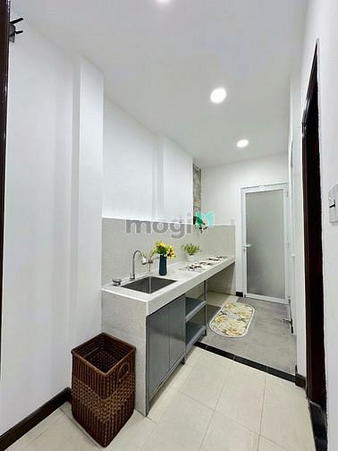 Hình ảnh Apartment for rent on Tran Quang Dieu street district 3