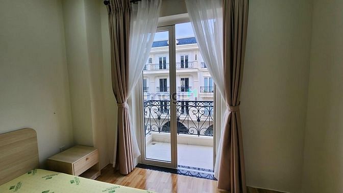 Hình ảnh 🚀🚀Trống lại căn Studio ban công trục Phố đi bộ Vạn Phúc City
