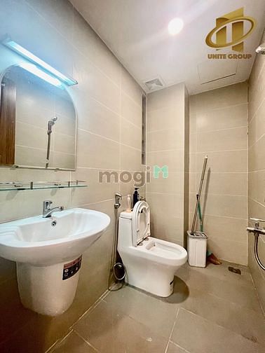 Hình ảnh Studio full nội thất cửa sổ, ban công lớn gần Vincom TTC