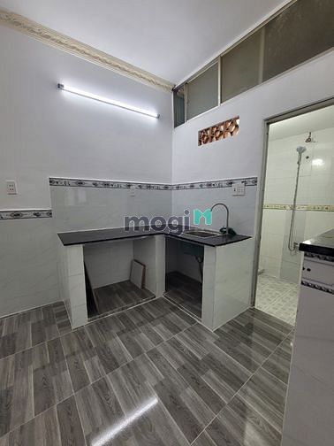 Hình ảnh Nhà Rẻ 2Tỷ x, 33M2, Sát Mặt Tiền PHẠM VĂN BẠCH, Sát chợ Tân Trụ