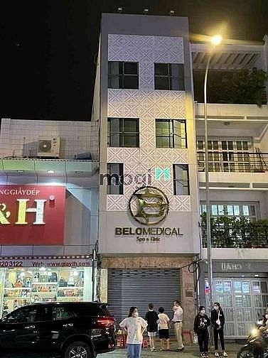 Hình ảnh Cho thuê MT cực MỚI Đ. Hai Bà Trưng Q1 4 Tầng 4*21m.