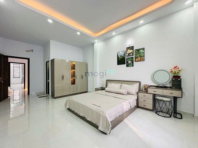Hình ảnh Nhà MTNB giáp Tên Lửa mới. Dt:4.2x22m. 3 tấm. Giá 9,8 tỷ
