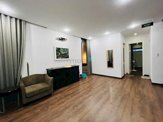 Hình ảnh Cho thuê biệt thự sân vườn 5 phòng ngủ gần Crown