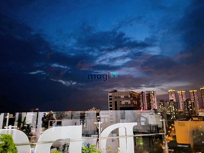 Hình ảnh Penhouse Full Nội Thất_Máy Giặt Riêng_ Bancon Lớn, Sát Bên Lotte