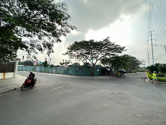 Hình ảnh CHo Thuê 1000-7000m2 đất 4 MT ngay Ecogreen,Nguyễn Văn Linh.Quận 7 -