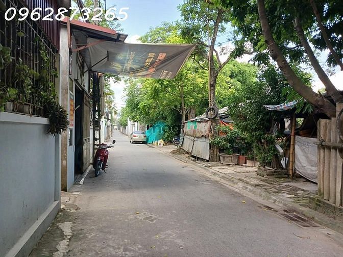 Hình ảnh Bán đất tình quang-p giang biên -long biên. dt 50m2, ô tô 7 chỗ vào