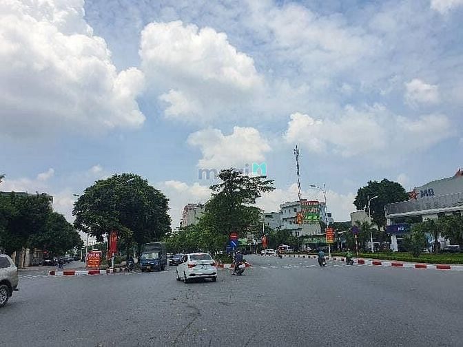 Hình ảnh Bán Gấp Đất Thạch Bàn - Cổ Linh Ngõ Thoáng Gần Mặt Phố 35m Giá 2,35 Tỷ