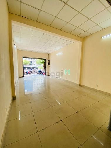 Hình ảnh Cho Thuê Nhà Mặt Tiền Kd, CỘNG HOÀ, 4.2mx15m, Đối Diện Toà Nhà E.Town