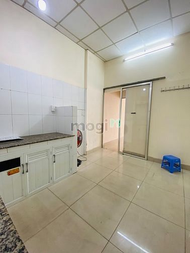Hình ảnh Cho Thuê Nhà Mặt Tiền Kd, CỘNG HOÀ, 4.2mx15m, Đối Diện Toà Nhà E.Town