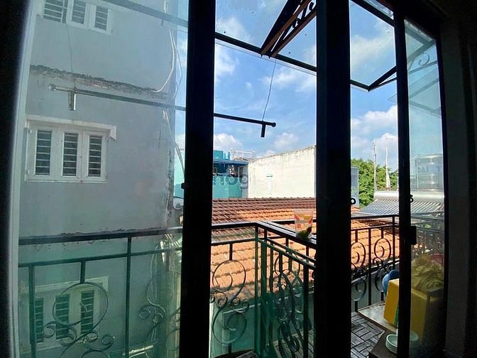 Hình ảnh STUDIO BAN CÔNG cực rộng có máy giặt riêng