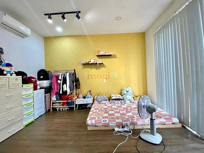 Hình ảnh STUDIO BAN CÔNG cực rộng có máy giặt riêng