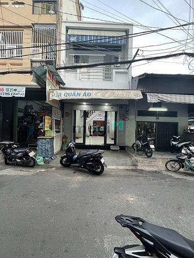 Hình ảnh Nhà kinh doanh khiếu năng tĩnh, sát tên lửa, 4x11m, 2 tầng mới, chỉ