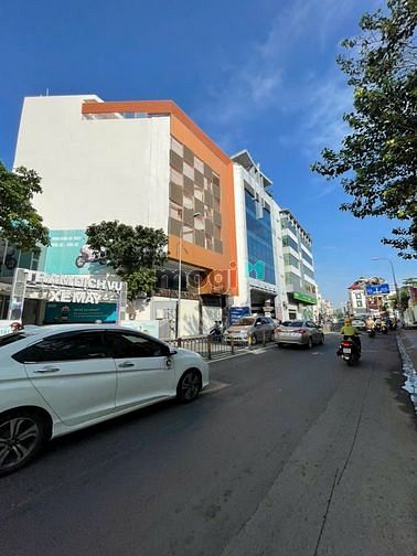 Hình ảnh Tòa Nhà 40CD Út Tích 12,5 x 23 ~ 1200m2 sàn suốt