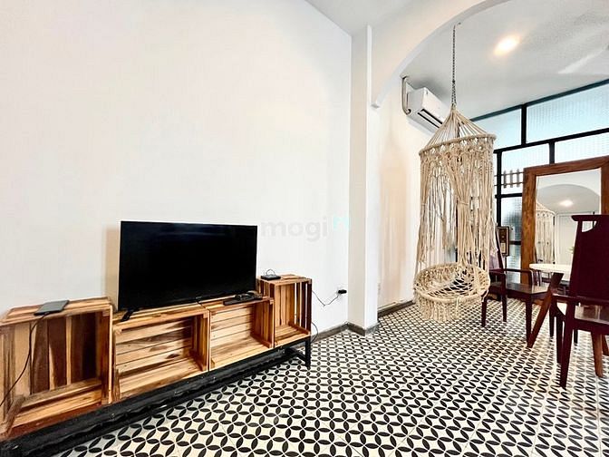 Hình ảnh 1pn bancon cửa sổ nhiều -phong cách cổ điển -cầu calmette-ntb-q1