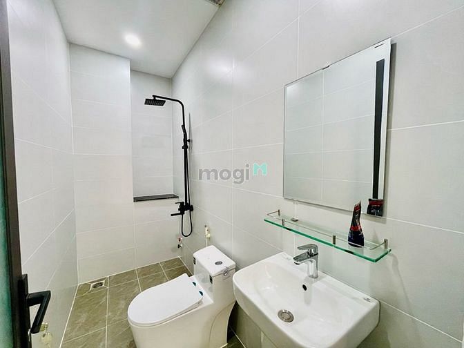 Hình ảnh Phòng trọ đi bộ qua Đại học Văn Lang giá sinh viên