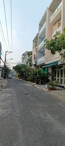 Hình ảnh Bán căn góc 2 mặt tiền khu Tên Lửa