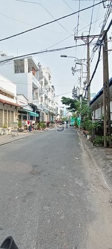 Hình ảnh Bán căn góc 2 mặt tiền khu Tên Lửa