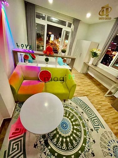 Hình ảnh Studio ban công ngay cầu Calmette, mặt tiền đường Quận 4