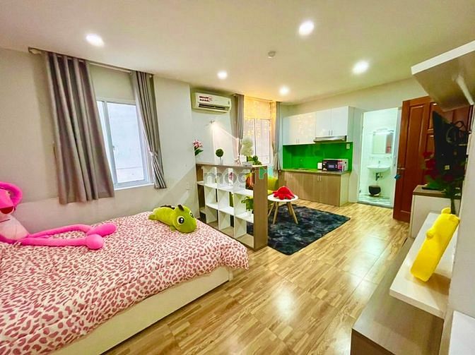 Hình ảnh Studio ban công ngay cầu Calmette, mặt tiền đường Quận 4