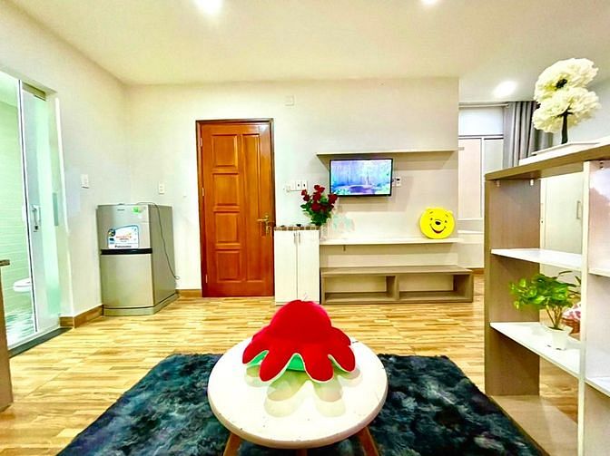 Hình ảnh Studio ban công ngay cầu Calmette, mặt tiền đường Quận 4