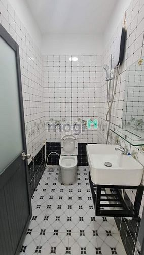 Hình ảnh Nhà mới  ở ngay Liên khu 2-5 Bình Trị Đông Quận Bình Tân
