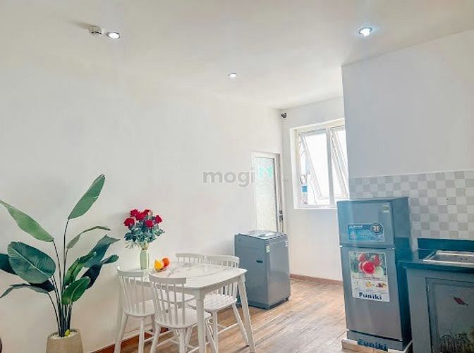 Hình ảnh Căn Hộ Dịch Vụ 1PN Mới 100% - Full Nội Thât - Ban Công - Khu Sân Bay