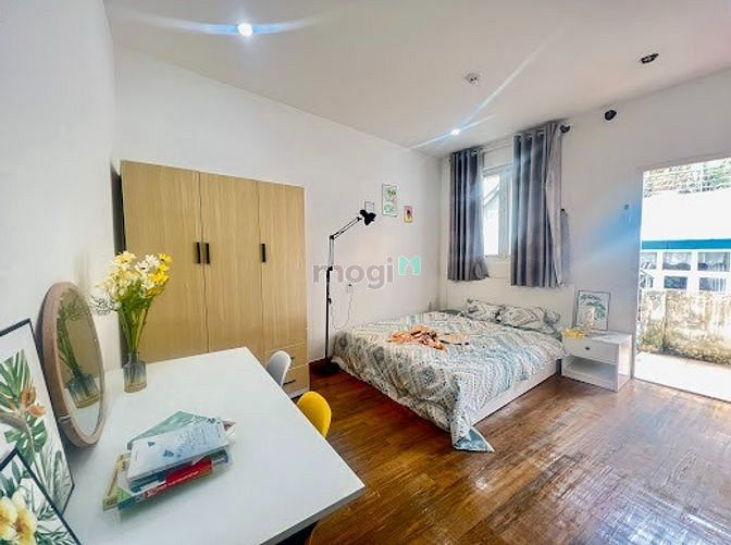 Hình ảnh Căn Hộ Dịch Vụ 1PN Mới 100% - Full Nội Thât - Ban Công - Khu Sân Bay