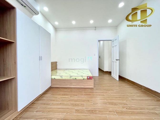 Hình ảnh 2PN (75m2) full nội thất cửa sổ lớn thoáng mát ngay cầu kênh tẻ -Quận4