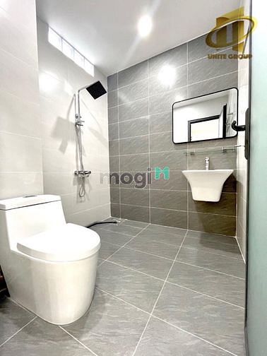 Hình ảnh 2PN (75m2) full nội thất cửa sổ lớn thoáng mát ngay cầu kênh tẻ -Quận4